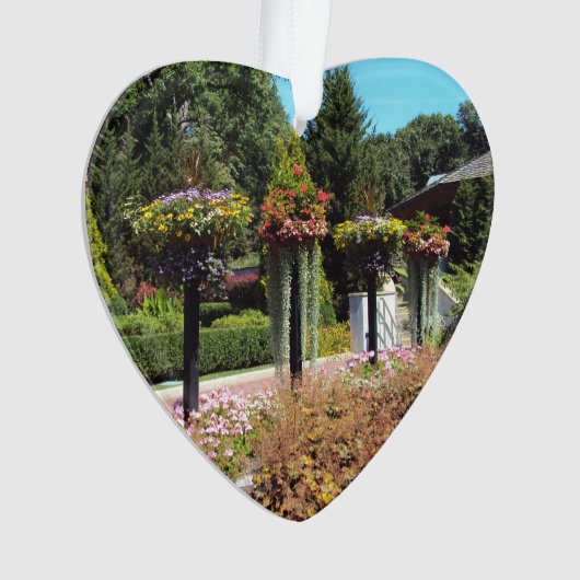 Garden Ornament (voorkant)