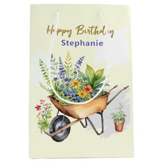 Garden Wheelbarrow Happy Birthday gepersonaliseerd Medium Cadeauzakje (Voorkant)