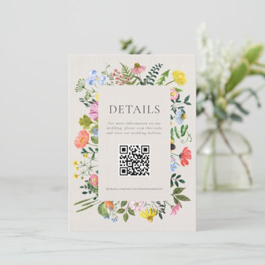 Garden's Bloom Wildflower QR Code Bruiloft Informatiekaartje (Staand voorkant)