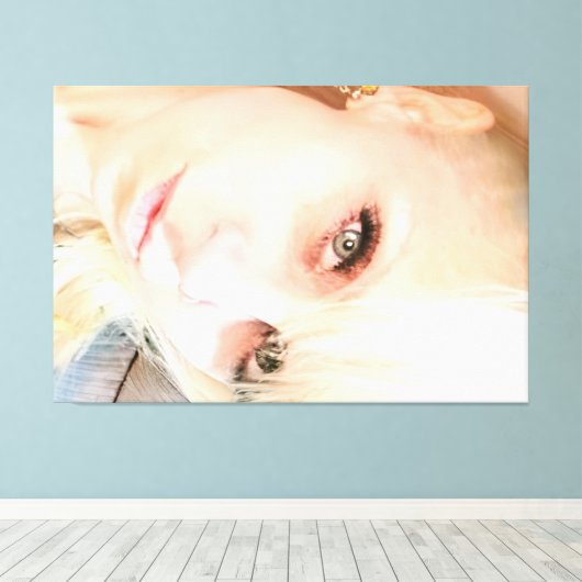 Gargantuan Gidget 60 inch x 40 inch Canvas (Insitu (Houten vloer))