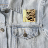 GARGOYLE VIERKANTE BUTTON 5,1 CM (In situ)