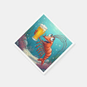 Garnalen met een glas bier onder water servet (Hoek)