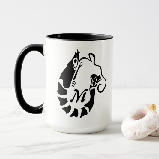 Garnalen monogram in een zwarte Stencil stijl Mok (Met donut)
