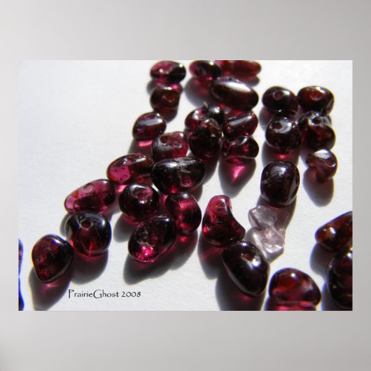 Garnet Bead Chips Poster (Voorkant)