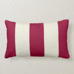 Garnet en Ecru Stripe Pillow Kussen<br><div class="desc">Breedbandjes in ecru en tuinrood zijn een modern en preppy accent voor je decor thuis. Paar met grotere patronen voor een elegante mix en een stijl op trendbasis.</div>