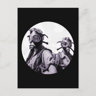 Gasmaskers in Paars Briefkaart