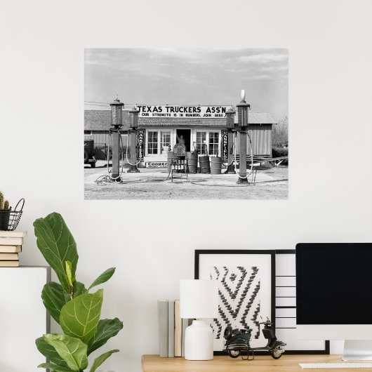 Gasstation - Edcouch, Texas: 1939 Poster (Thuiskantoor)