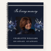 Gastenboek herdenkingsdienst rouw blauwe bloemen f notitieboek (Voorkant)