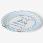 Gat in een blauwe gingham golf partij monogrammed papieren bordje (Gekanteld)