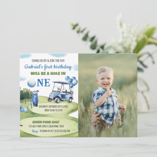 Gat in een golfjongen 1e verjaardag uitnodiging (Staand voorkant)