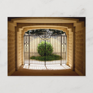 Gated Garden Briefkaart