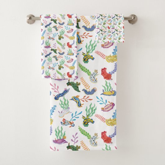 Gathering of Nudibranchs | Ocean Art Design Bad Handdoek (Insitu)