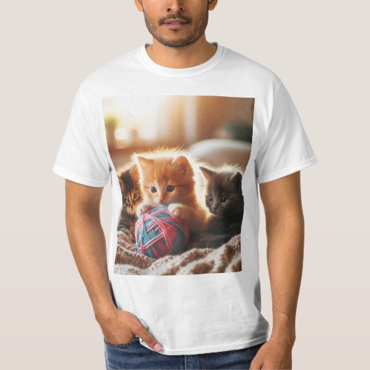 Gatitos jugando t-shirt (Voorkant)