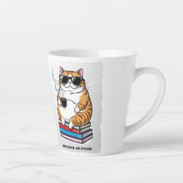 Gato Introvertido con Estilo Latte Mok