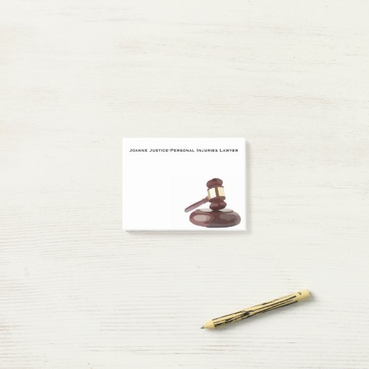 Gavel Post-It Notes van rechter (Op bureau)