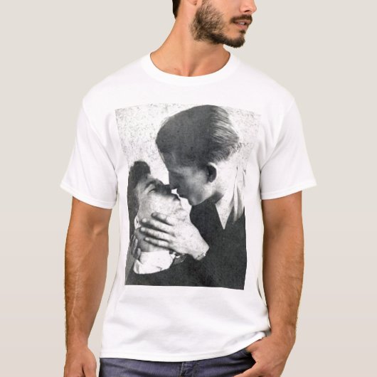  Gay Couple Passion Kiss T-shirt (Voorkant)
