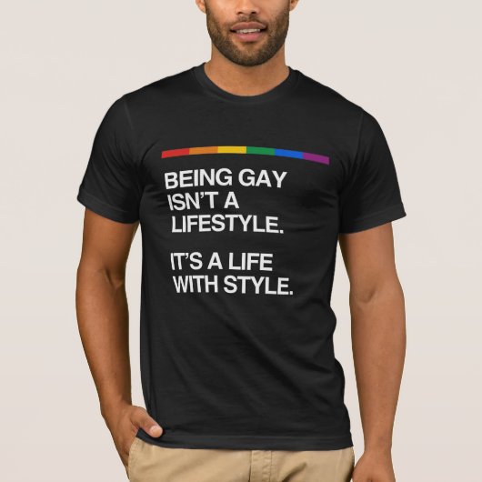 GAY IS GEEN LEVEN. T-SHIRT (Voorkant)