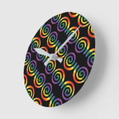 Gay LGBTQ Rainbow Pride Stripe Circular Patroon Ronde Klok (Hoek)