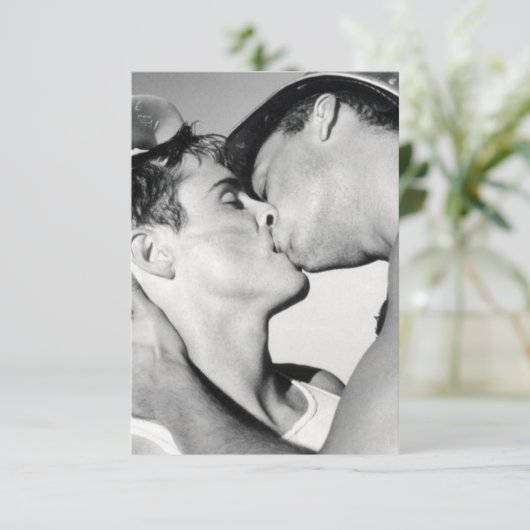 GAY MANNEN KISSING LGBTQ BEDANKKAART (Staand voorkant)