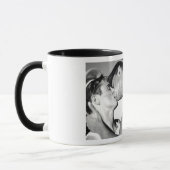 Gay Mannen Zeilers Kiss DADT Mok (Links)