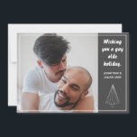 Gay Olde Kerstmis LGBTQ Chalkboard Holiday Feestdagenkaart<br><div class="desc">Met deze persoonlijke kerstkaart vieren we je liefde en wens je vrienden en familie veel succes. Voeg uw foto en douanebericht op rug toe.</div>