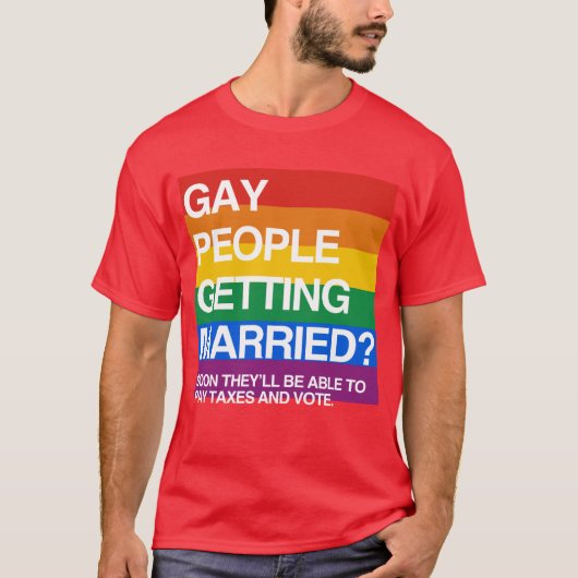 GAY PEOPLE DIE GEMAAKT WORDT T-SHIRT (Voorkant)