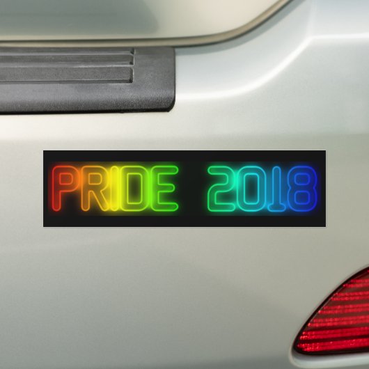 Gay Pride 2018 Rainbow Flag LGBT Typografie Bumpersticker (Op auto)