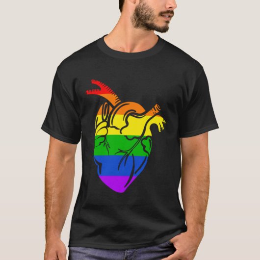 Gay Pride Flag Heart LGBTQ Trans Lesbian Queer Pri T-shirt (Voorkant)