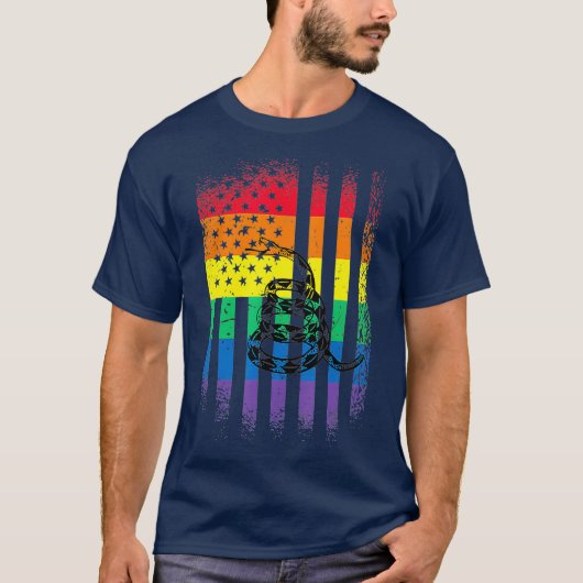 Gay pride flag with Gadsden Flag Snake T-shirt (Voorkant)