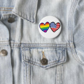GAY-PRIDE-HEART-AND-FLAG RONDE BUTTON 5,7 CM (In situ)
