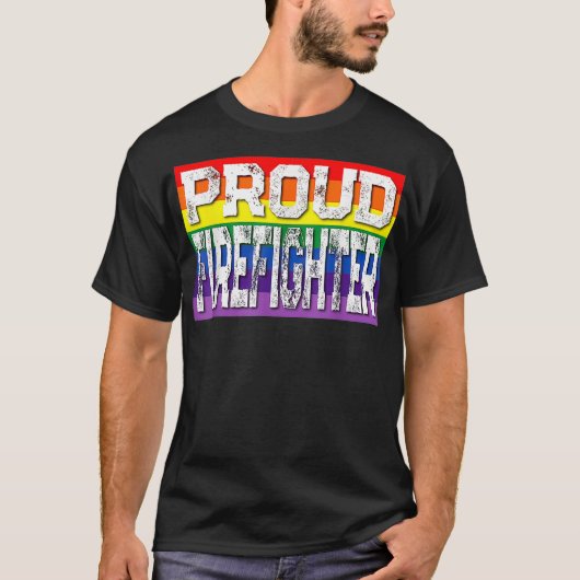 Gay Pride Regenboog LGBTQ Proud Firefighter T-shirt (Voorkant)