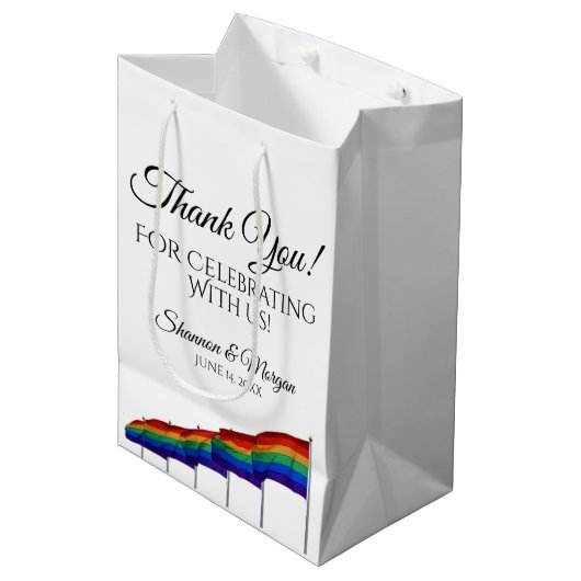 Gay Pride Wedding Bedankt Gift Bag - Zwarte tekst Medium Cadeauzakje (Voorkant Gekanteld)