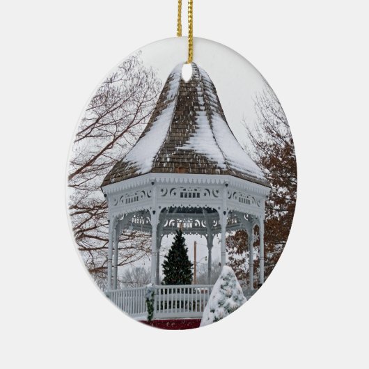 Gazebo in de sneeuw keramisch ornament (Rechts)