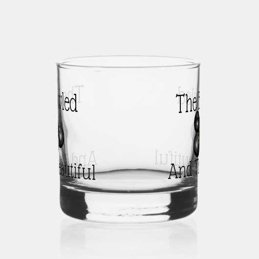 gazon kommen gebogen en de mooie, whisky glas (Links)