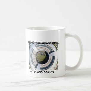 GCHQ Donut, ... thee en donuts, GCHQ thuis... Koffiemok