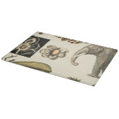 Geabsorbeerde dieren gekleurd op de achtergrond va snijplank (Hoek)