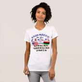 Geassembleerd in de VS met behulp van Afro-Amerika T-shirt (Voorkant volledig)