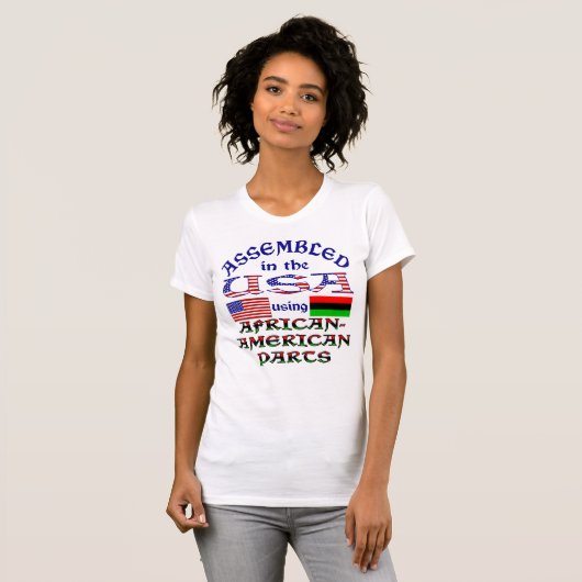 Geassembleerd in de VS met behulp van Afro-Amerika T-shirt (Voorkant volledig)