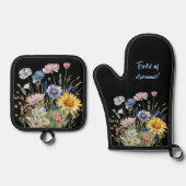 Geassorteerde veld van wilde bloemen op zwart ovenwant & pannenlap set (Voorkant)