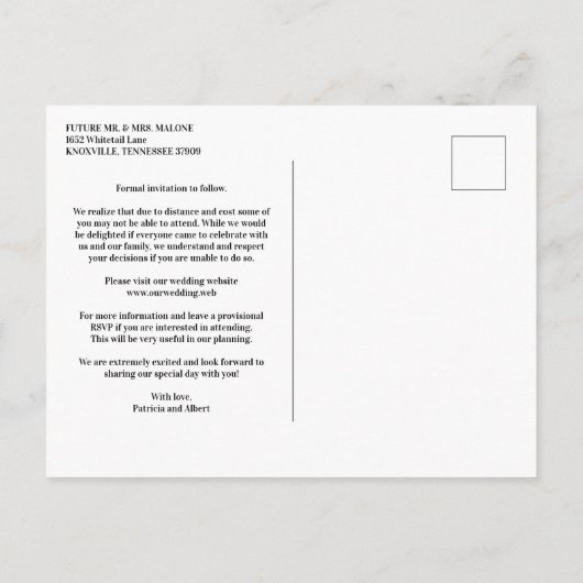 Geavanceerde B&W-foto Engaged Couple Wedding Aankondigingskaart (Achterkant)