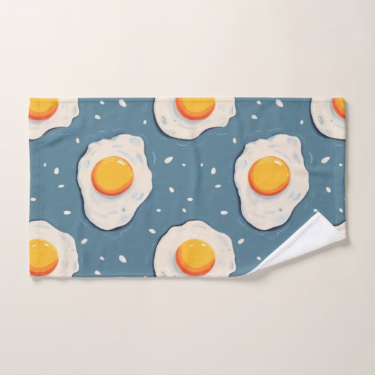 Gebakken eieren op blauw bad handdoek (Handdoek)