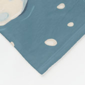 Gebakken eieren op blauw fleece deken (Hoek)