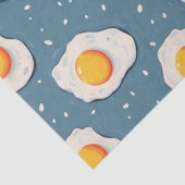 Gebakken eieren op blauw tissuepapier (Detail)
