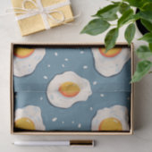 Gebakken eieren op blauw tissuepapier (Geschenk)