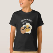 Gebakken en vooroordelen Grappig Ei Pun Dark BG T-shirt (Voorkant)
