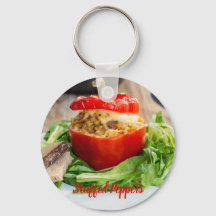 Gebakken gevulde paprika met vleessaus en kaas