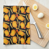 Gebakken kippenbeten en aardappelfriet theedoek (Quarter Fold)