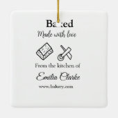 Gebakken met liefde bakkerij bedrijf voeg naam tex keramisch ornament (Achterkant)