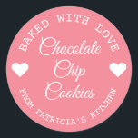 Gebakken met liefde Choco koekjes roze en wit Ronde Sticker<br><div class="desc">Moderne kleurrijke gebakken met liefde stickers voor uw huis gebakken chocolade chip koekjes geschenken.</div>