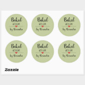 Gebakken met liefde groene scriptnaam ronde sticker (Vel)